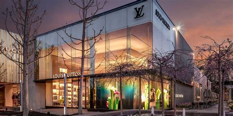 louis vuitton manhasset|louis vuitton store locator.